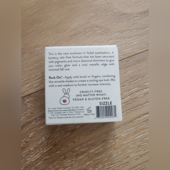 KALEIDO COSMETICS | NWOT Diamond Foils eyeshadow in Sizzle - Picture 5 of 6